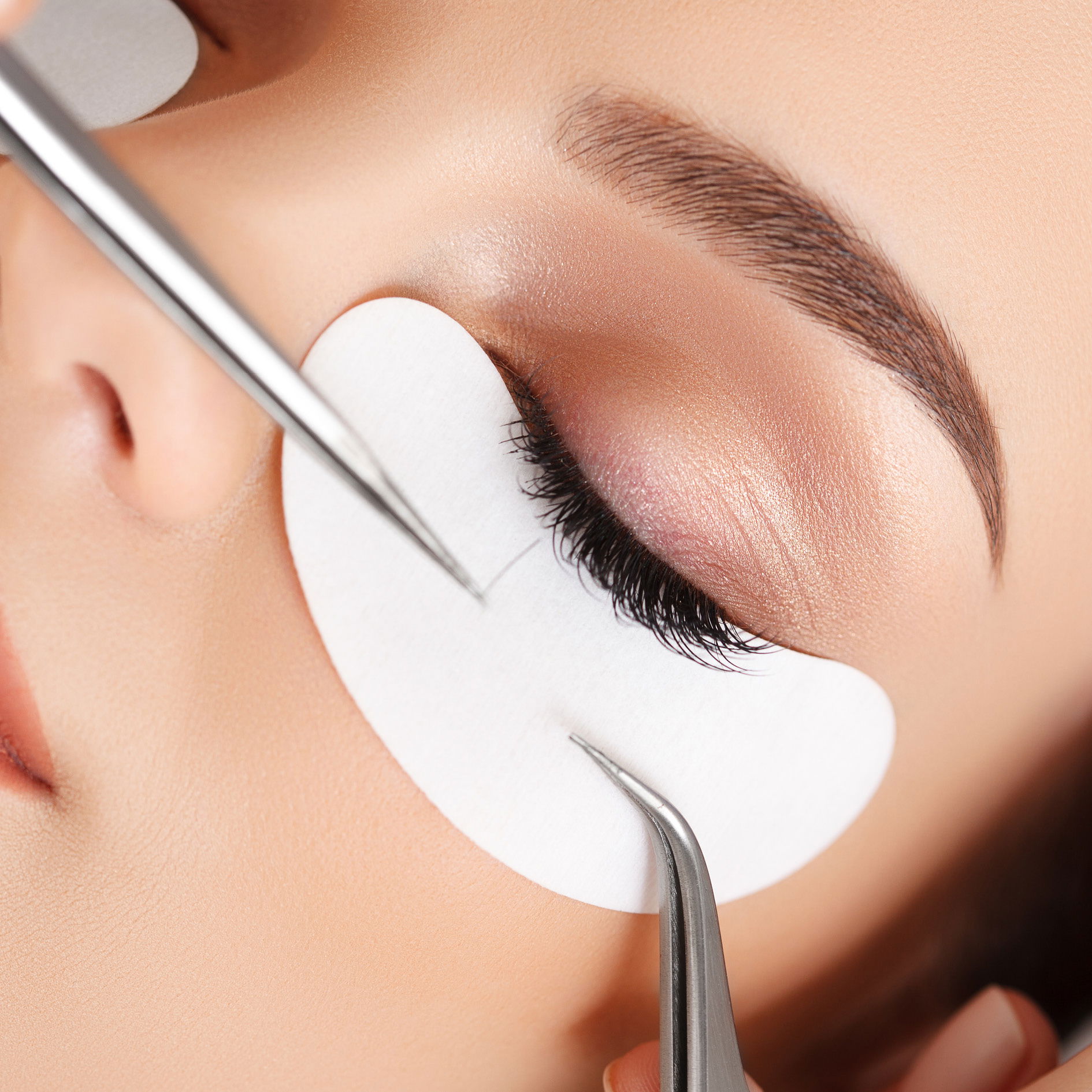 Warum hält die Wimpernverlängerung nicht?